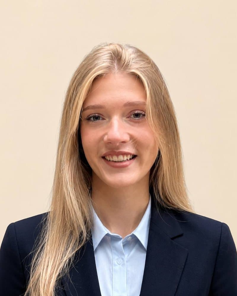 Алина Гурова